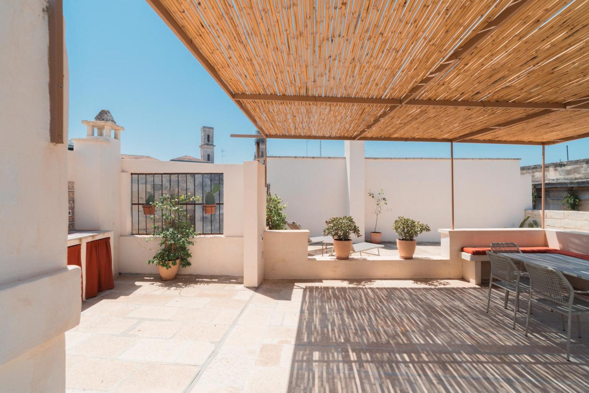 Lotus Apartment & Rooftop By Residence Colibri Lecce Kültér fotó
